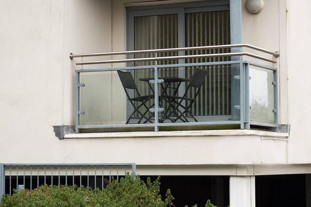 شقة Parking, Balcony, Fully Equipped Kitchen سوانسي المظهر الخارجي الصورة