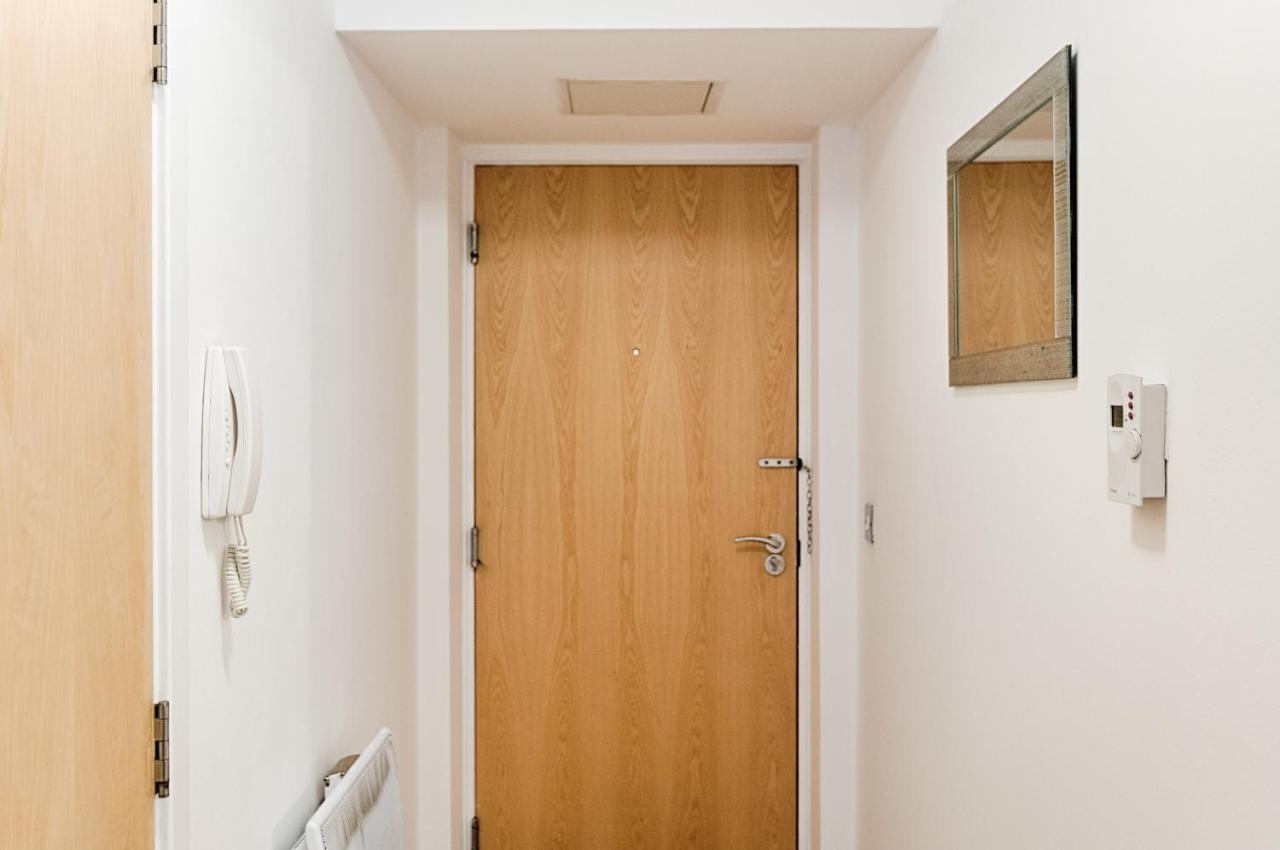شقة Parking, Balcony, Fully Equipped Kitchen سوانسي المظهر الخارجي الصورة